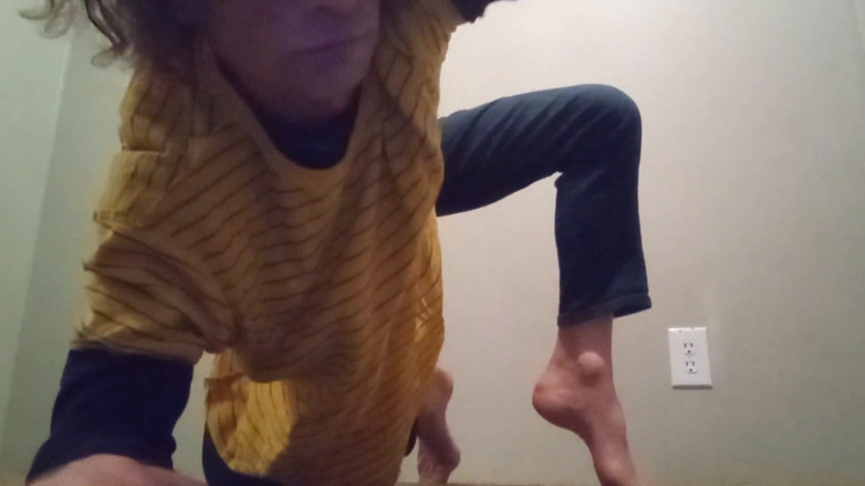 LilTaste: Tirando a roupa e me provocando