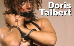 Picticon bondage and fetish: Doris Talbert fetisch BDSM Klammern lippenstift