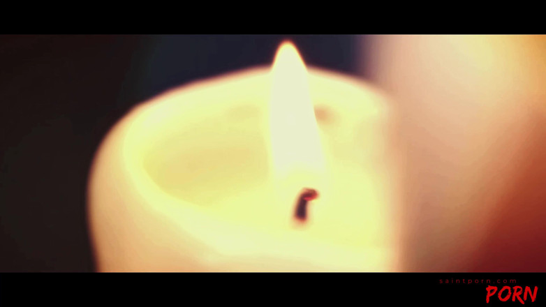 SaintPorn: Blonďatá vdova ochutnává život z semene nového muže