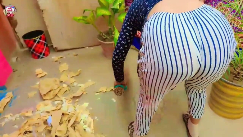 Muskan Rani: Desi Gidiyor