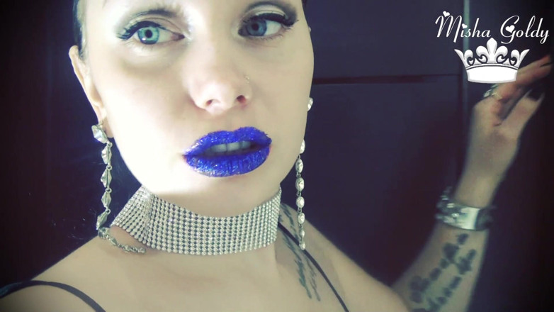 Goddess Misha Goldy: Göz alıcı mavi parıltılı dudaklar