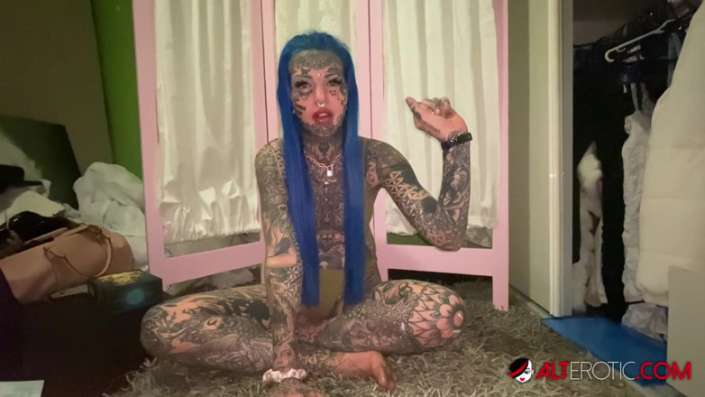 Alt Erotic: Amber lukes solo-masturbation in quarantäne