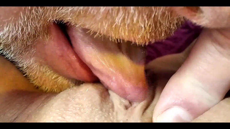 AimeeParadise: Primi piani molto di cunnilingus, pompino e pecorina, o la...