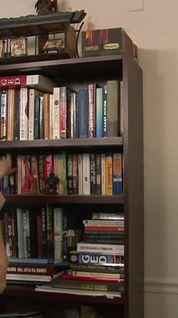 Bookworm recebe uma enorme carga nos peitos
