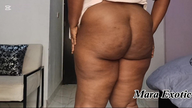 Mara Exotic: Ebony Fat Ass Bouncing and Pussy Spreading - Mara Exotic