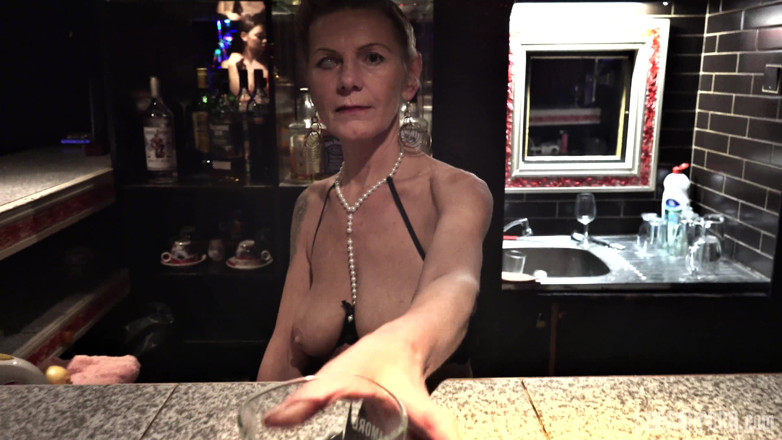 Horror porn: Horror porn 34 freak house the beauty com dupla buceta