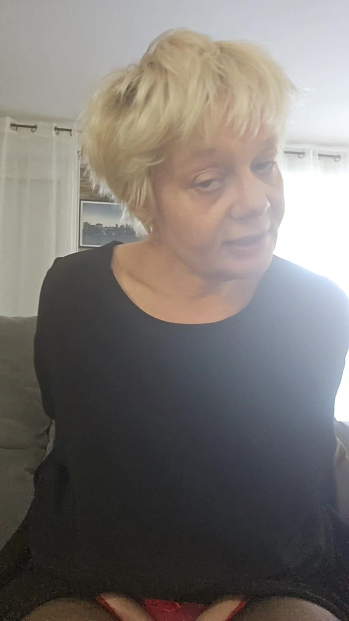 Sofy13: Come Eat My Pussy and Ass Like the Good Slut...