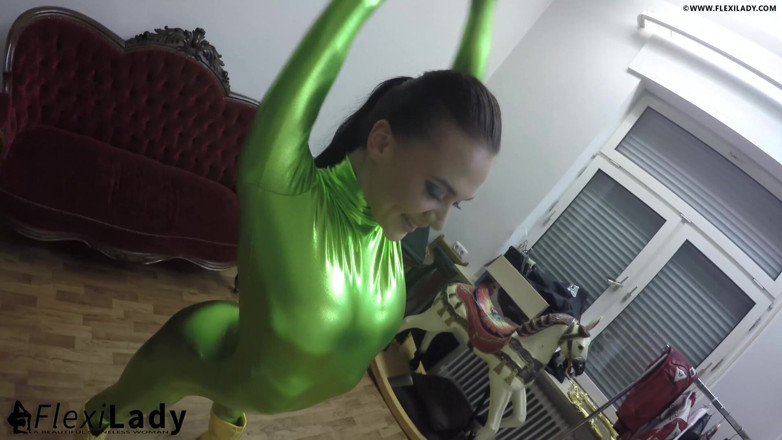 Flexilady: Aşırı Parlak ve Bendy