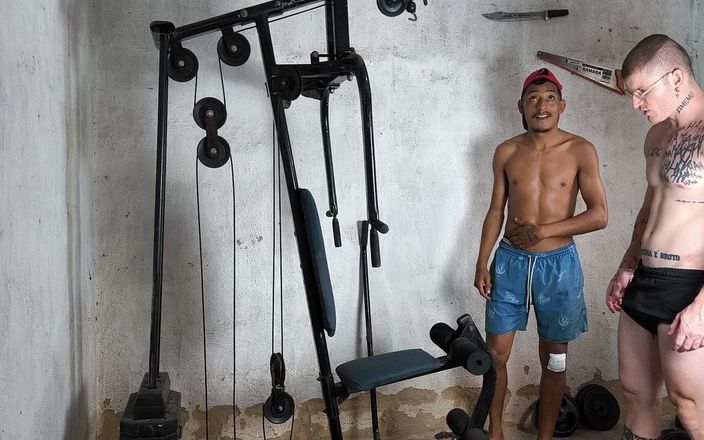 carmonaoficial: Treino de academia dos amigos termina em irmandade