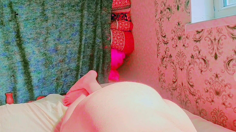 Kitty_Cross: Het sissy gör en fantastisk sexig föreställning för dig