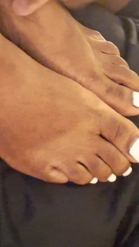 House Guest Gets Her Feet Munched N Sucked on