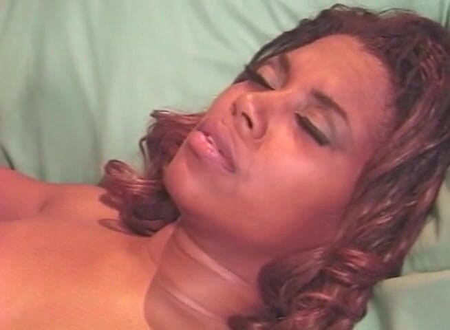 Black Jass: Elle remplit sa bouche de salope