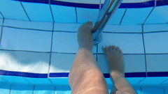 Fetish intimmedia: Pies mojados al aire libre