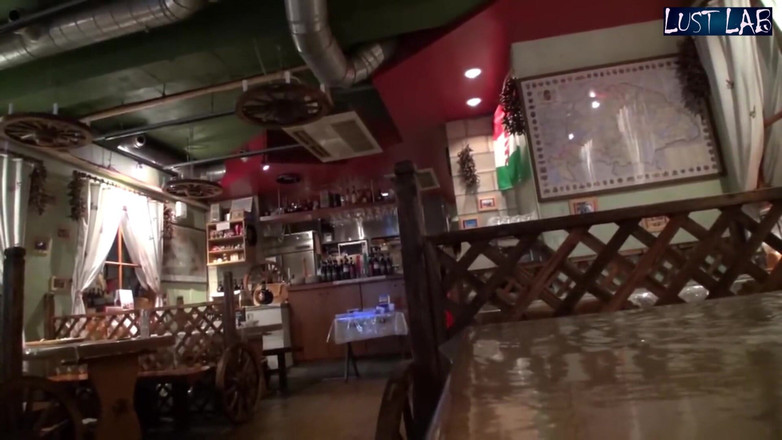 Lust lab: Piccola e procace. Una dolce bellezza che adora il calore -...