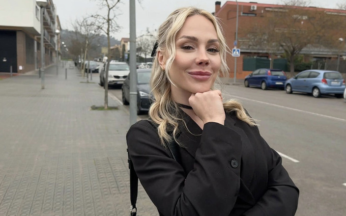 Yeri Blue: Kongkek awam sebenar dengan blonde selepas bertemu dengannya di jalan -...