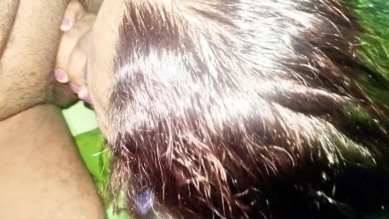 Milfta boohot: Bú cu của hàng xóm tôi khi mẹ kế của...