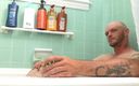 Codi Bonez: Masturbando na banheira