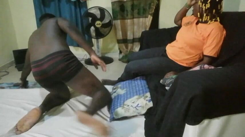 Pornsexlive: Cewek itu aku habis-habisan waktu aku lagi nonton video bokep...