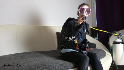 Annika Rose: Quicky avec la bouteille d'air comprimé