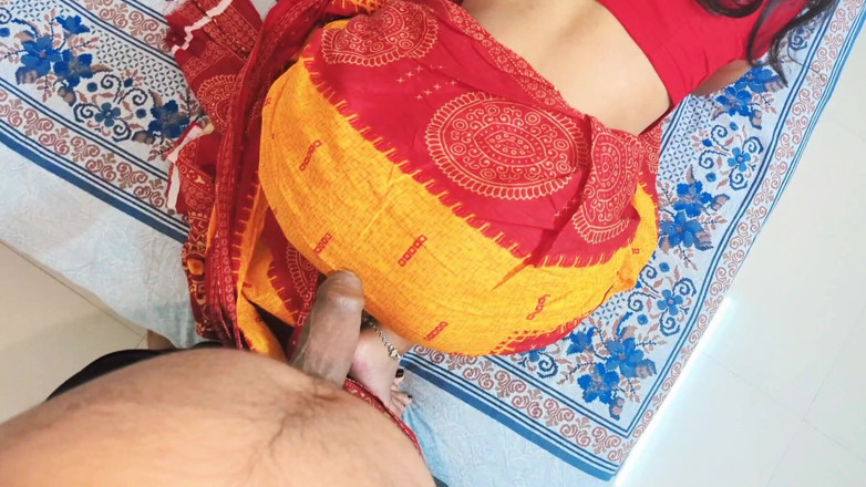 RinaKumari55: Nově vdaná desi indická manželka hardcore sex v sárí a