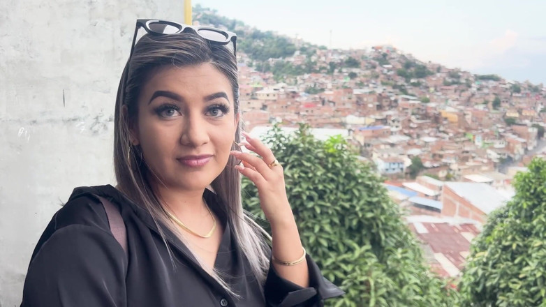 Naty Delgado: Šukám a kouřím ptáka venku do nejlepšího přítele mého nevlastního...