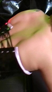 Puta culona milf Ashely Rider anhela tener su coño lleno de polla dura y gorda