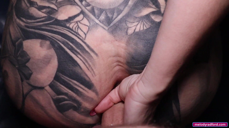 Melody Radford: Close na gozada interna anal
