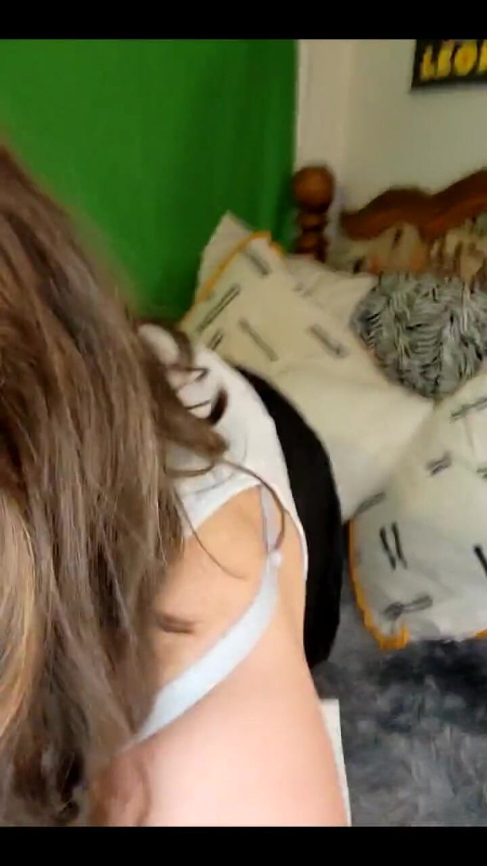 Alli Anderson: Alli Anderson Stream