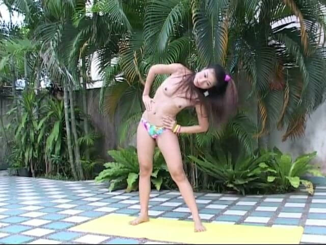 Asian Cuntz: 아시아 섹시녀 포즈 모음집 4