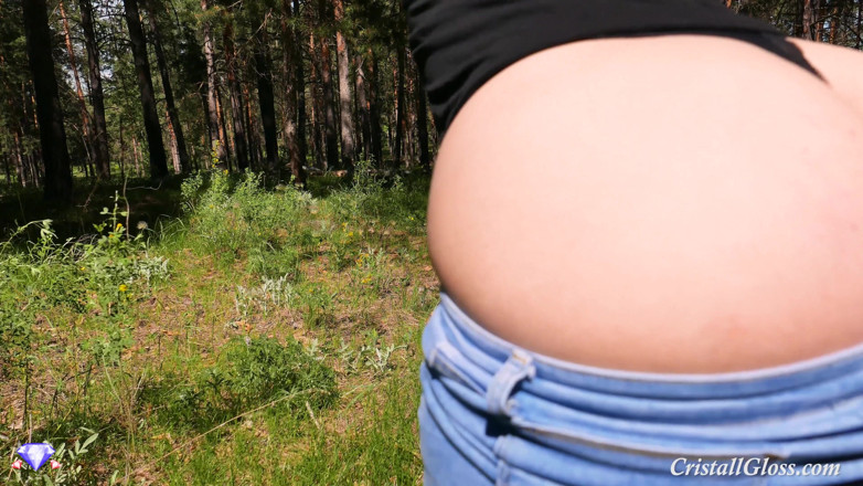 Cristall Gloss: Fucking big ass and cumshot in nature