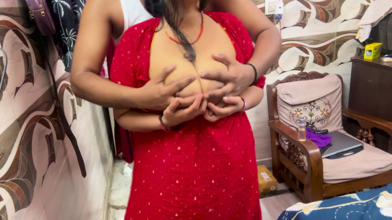 TactfulFiber902: Sexy Desi Bhabhi wordt hard geneukt door Devar