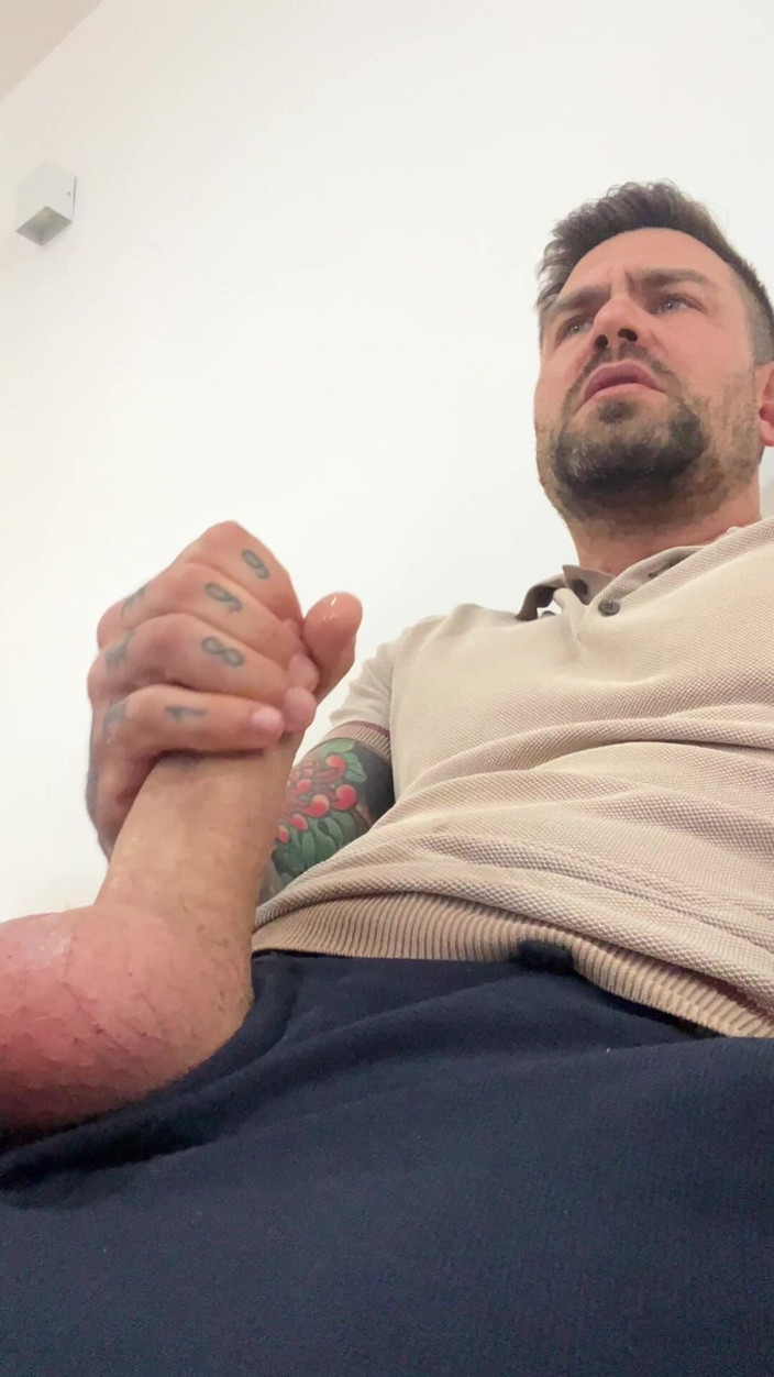 Juan Lucho Gay: Good Stepfather Jerks off