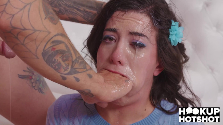 Hookup Hotshot: Gretige slet Natalie Brooks vraagt Bryan Gozzling om orale seks!