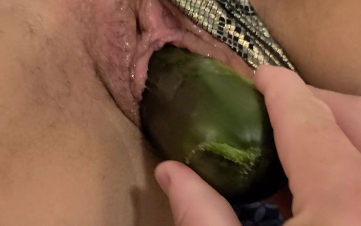 RefillMeAsYouWant: Cucumber in Pussy and Ass