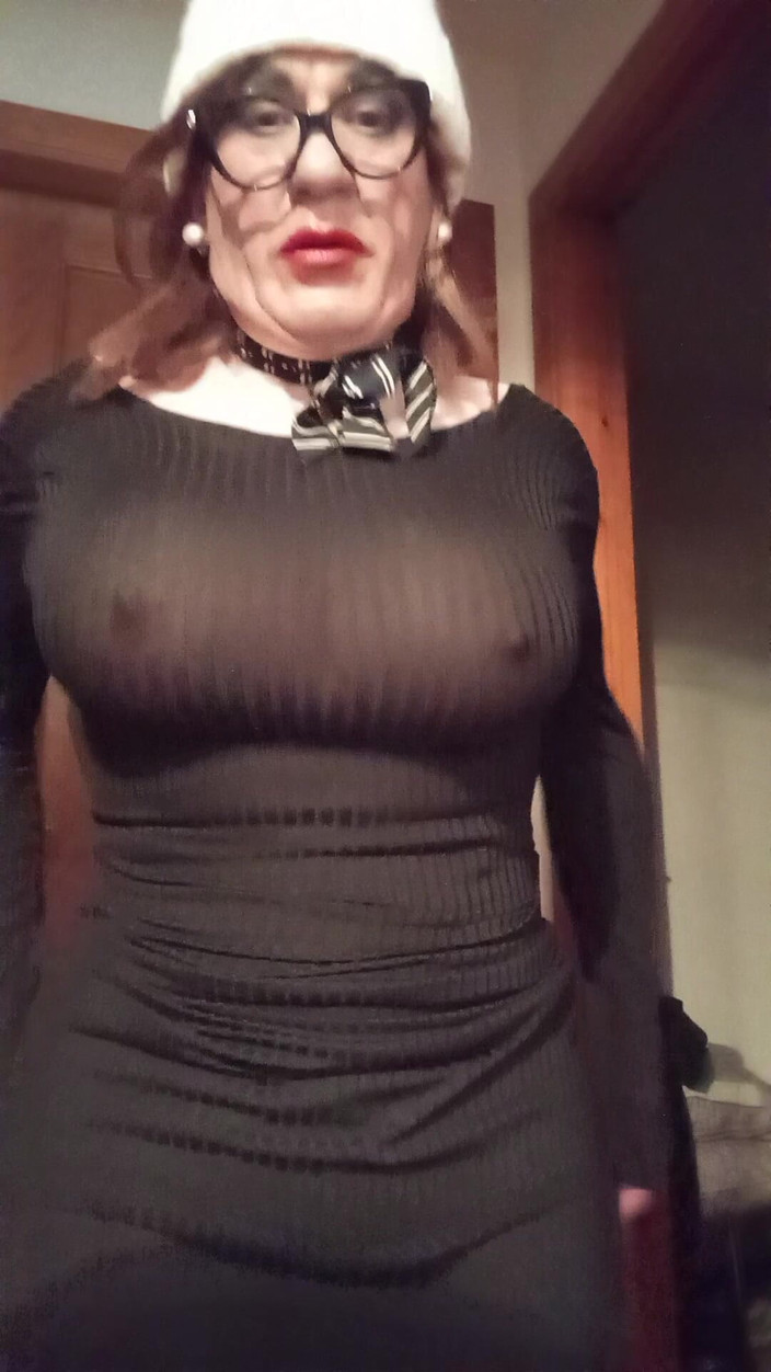 Yusti: Crodreisser Marcando Curvas Frente Al Espejo