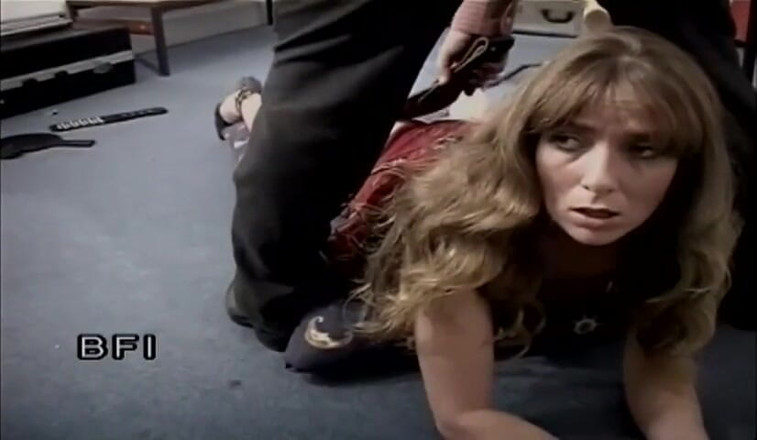 House of lords and mistresses in the spanking zone: O tipă perversă este legată și biciuită
