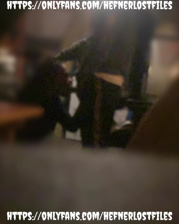 Jenko: Bonita puta chupa um pau tão bom