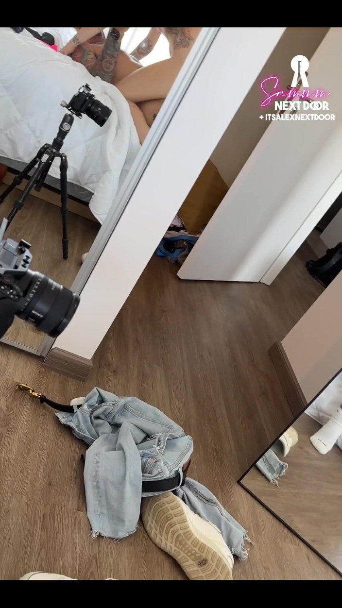 Sammm Next Door: 8 min, dej mi sex! Jsem nadržená po tělocvičně