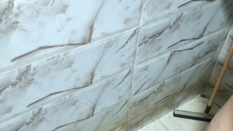 Yasmin Maroc: Seks Arab dalam Tandas