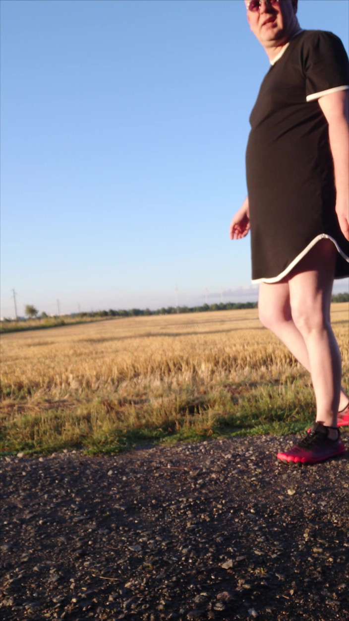 Carmen_Nylonjunge: Invitation for Outdoor Video Shoot with Nylon Boy