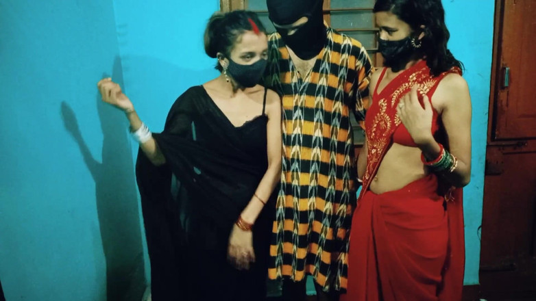 Hot_Monika: Dwie Bhabhi jebanie z niegrzecznym Devarem na ostry seks, Bhabhi...