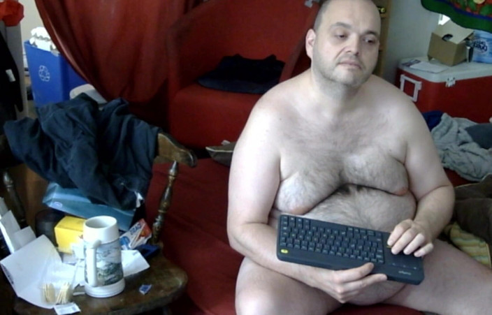 Caressonnous: Uvolni se nahý