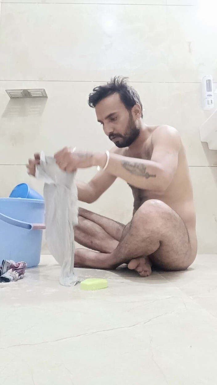 Rajasthani-old-lover: Indiana che fa la doccia