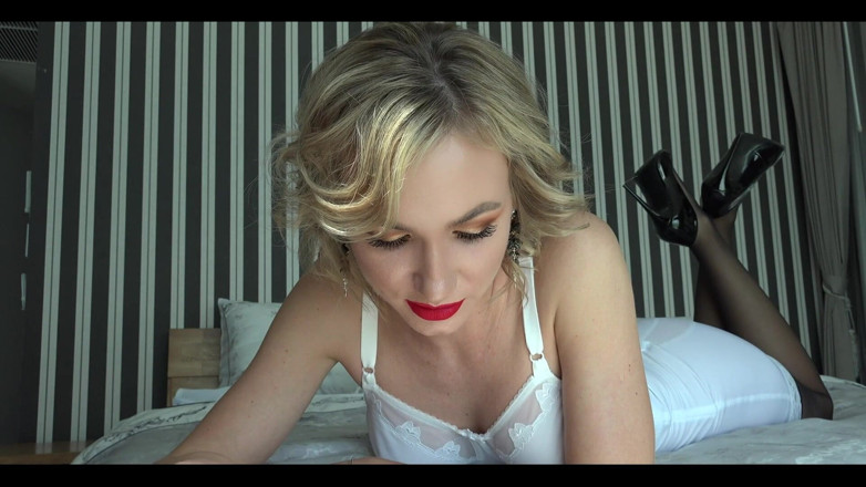 Angel The Dreamgirl: Amante da casa