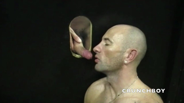 MEN BIG COCKS FUCKERS: Francesa puta follada en sauna