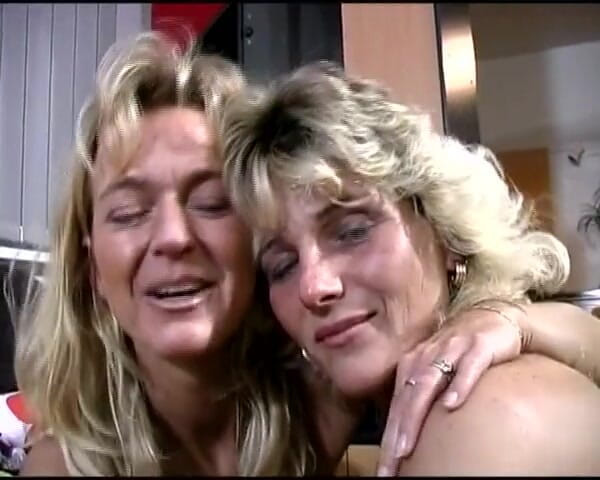 German Homemade: Blonde Ladies From Germany Fingering Each Other
