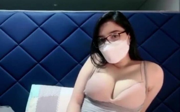 Chinita Wife: Ateşli Asyalı kızdan mükemmel memeler
