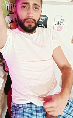 Camilo Brown: Honění mého velkého nesestříhaného latinskoamerického ptáka lubrikantem před spaním, byl...