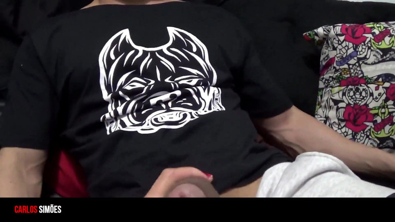 Carlos-Simoes: 나는 오늘 구강 성교를 하고 싶었지만 느낄 필요가 없다고 말할 수 없었다.