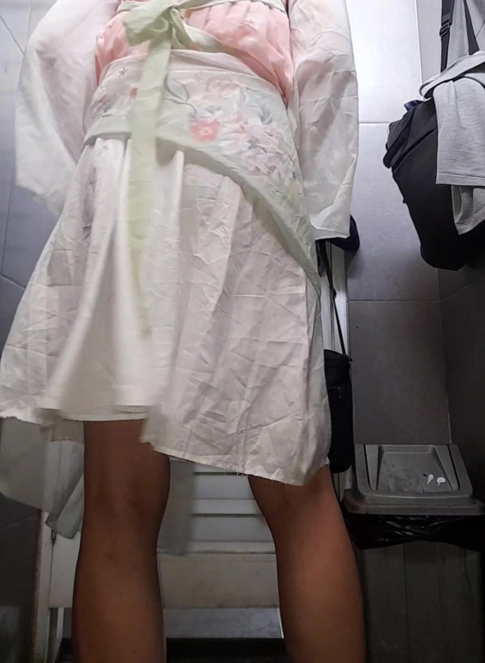 Naomisinka: Crossdresser Cum Wearing Cute Chinese Hanfu Dress